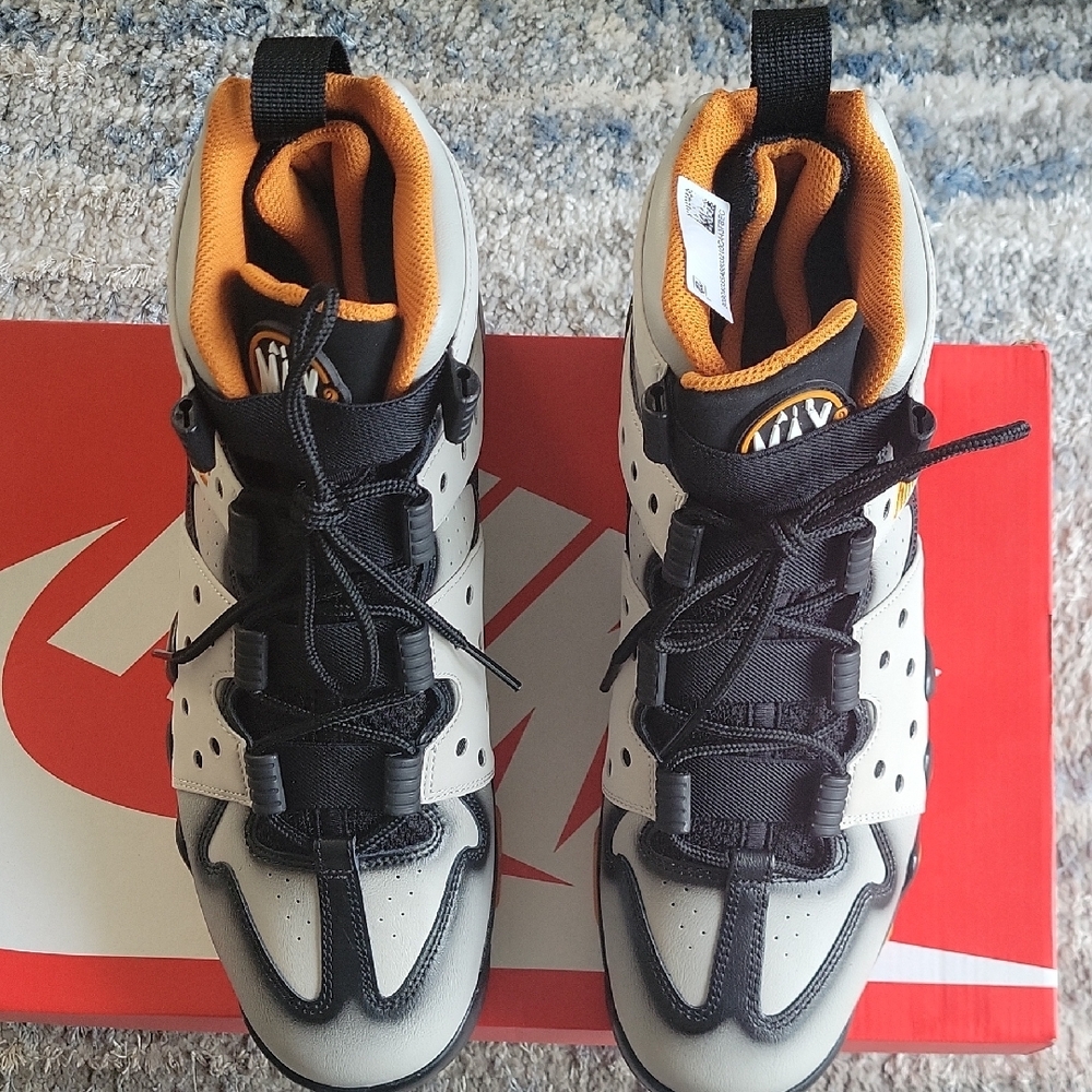 NikeAirMaxx2 Charle$Barkley"94"Black and Gray Athletic Shoes